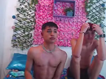 drinklinov – webcam model profile photo Image 12