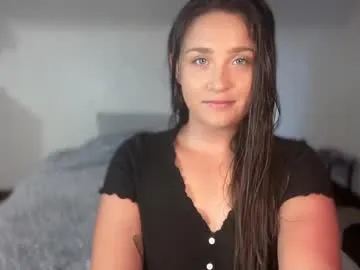 pinkypuppa – webcam model profile photo Image 3