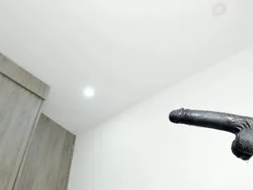 squirtervanessa21 – webcam model profile photo Image 4