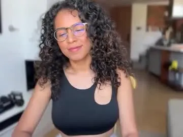 harrietxxx – webcam model profile photo Image 10