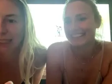 iluvyoujenny – webcam model profile photo