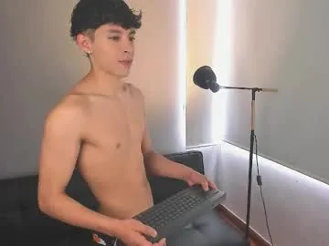 squirtervanessa21 – webcam model profile photo Image 10