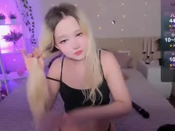 littlejennifer18 – webcam model profile photo Image 2