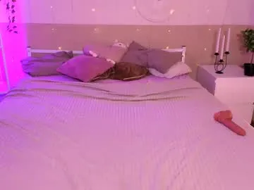 littlejennifer18 – webcam model profile photo Image 6