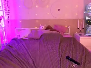 littlejennifer18 – webcam model profile photo Image 7