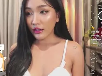 bright_diamonds_054 – webcam model profile photo Image 15