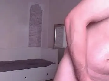 chillbicrew – webcam model profile photo Image 4