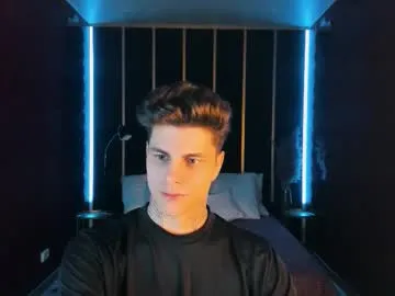 sbouchikh03 – webcam model profile photo Image 4