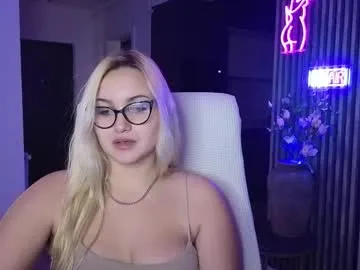 ElaRossie – webcam model profile photo Image 10