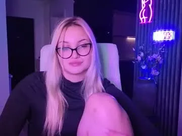 ElaRossie – webcam model profile photo Image 7