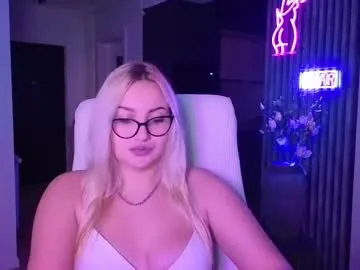 ElaRossie – webcam model profile photo Image 8