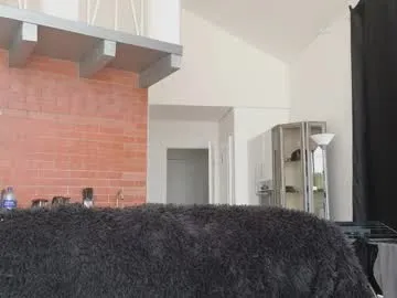 squirtervanessa21 – webcam model profile photo Image 12