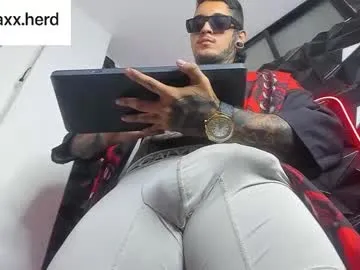 drinklinov – webcam model profile photo Image 16