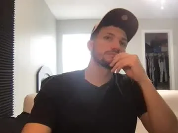 crismens – webcam model profile photo Image 11