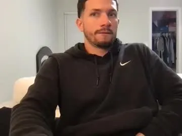 crismens – webcam model profile photo Image 3