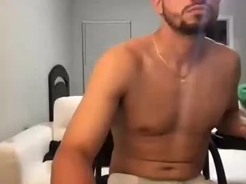 crismens – webcam model profile photo Image 6