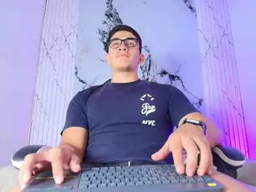 realtryit – webcam model profile photo Image 11