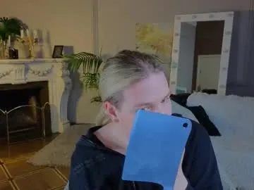 pinkypuppa – webcam model profile photo Image 16