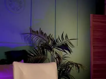 pinkypuppa – webcam model profile photo Image 7