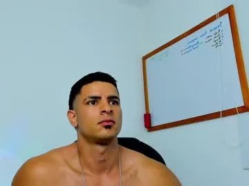 icevermilk – webcam model profile photo Image 11