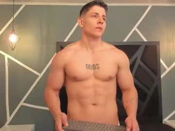 bro_friends – webcam model profile photo Image 7