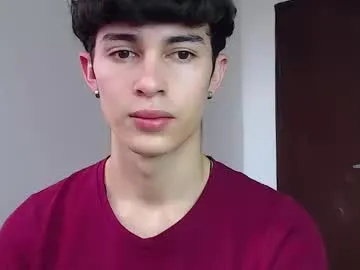 paronti – webcam model profile photo Image 15