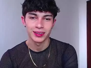 paronti – webcam model profile photo Image 17