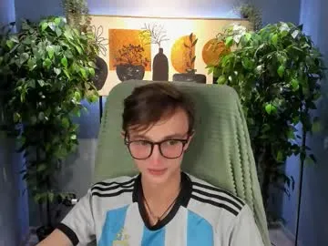 magnetic77slav – webcam model profile photo Image 16