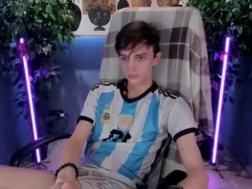 magnetic77slav – webcam model profile photo Image 9