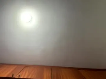 sexxxsirens – webcam model profile photo Image 9