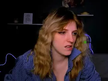 your_dolls – webcam model profile photo Image 15