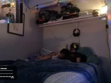 halan_jr – webcam model profile photo Image 5