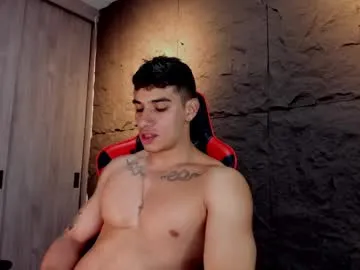 icevermilk – webcam model profile photo Image 3