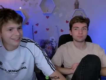 bro_friends – webcam model profile photo Image 10