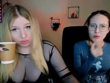 juli_kisss Image 7