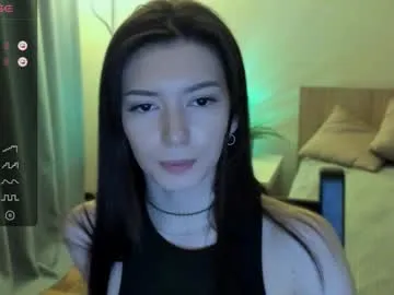 littlejennifer18 – webcam model profile photo Image 14