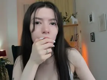 littlejennifer18 – webcam model profile photo Image 8