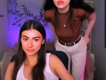 pinkypuppa – webcam model profile photo Image 12