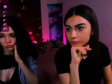 pinkypuppa – webcam model profile photo Image 2