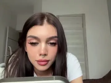 realtryit – webcam model profile photo Image 9