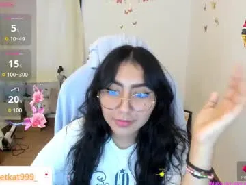 kat_ly_chan Image 4