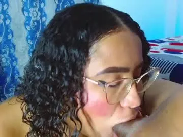 hotchillylovers – webcam model profile photo Image 2