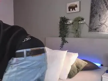 lary_holly – webcam model profile photo Image 18