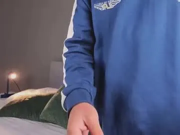 lary_holly – webcam model profile photo Image 19