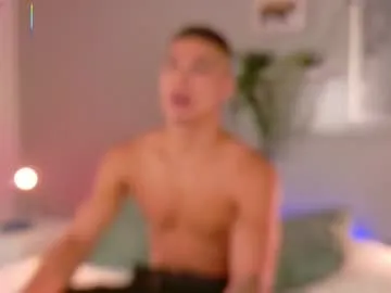 lary_holly – webcam model profile photo Image 5