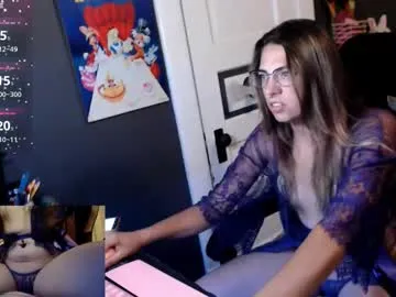 denobluora – webcam model profile photo Image 10