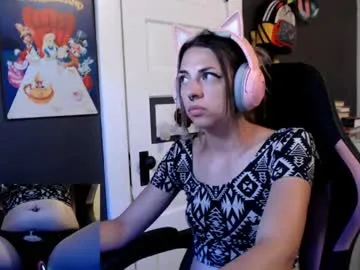 denobluora – webcam model profile photo Image 3