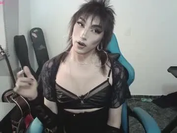 pinkypuppa – webcam model profile photo Image 4