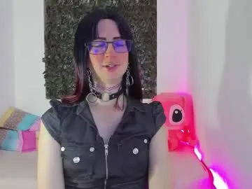 scarletttsinner – webcam model profile photo Image 3