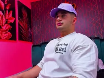 sexy_hot_friends_ – webcam model profile photo Image 11